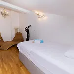 Apartment Penthouse By Belmont Realty *
