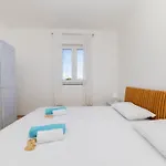 Penthouse By Belmont Realty Apartment *