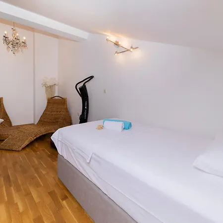 Apartman Penthouse By Belmont Realty *