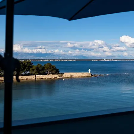 Penthouse By Belmont Realty Apartman Ugljan