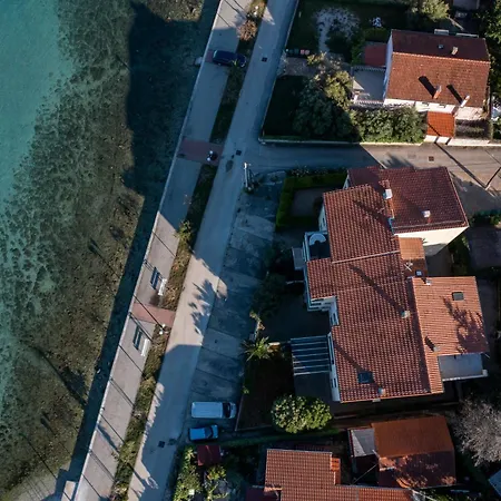 Penthouse By Belmont Realty Apartman *