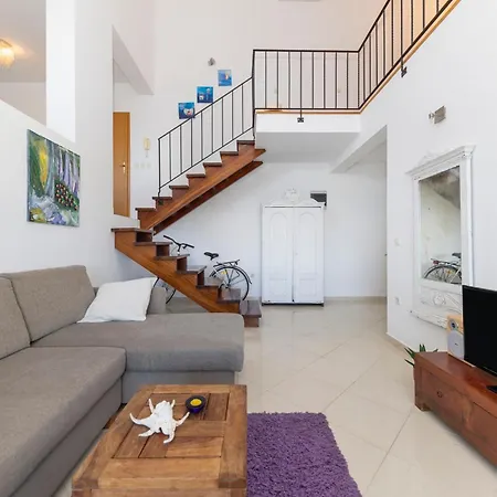 Penthouse By Belmont Realty Ugljan