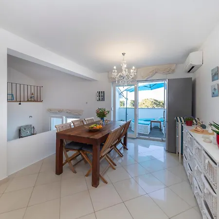 Penthouse By Belmont Realty * Ugljan