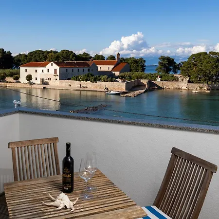 Penthouse By Belmont Realty *