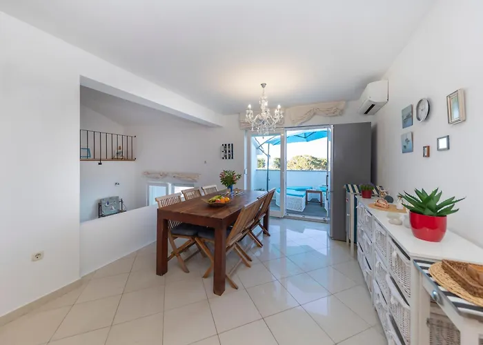 Penthouse By Belmont Realty * Ugljan